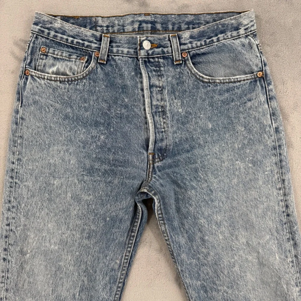 Vintage Levis 501 Acid Wash Jeans Mens 34x30 Made in USA Button Fly Blue Denim